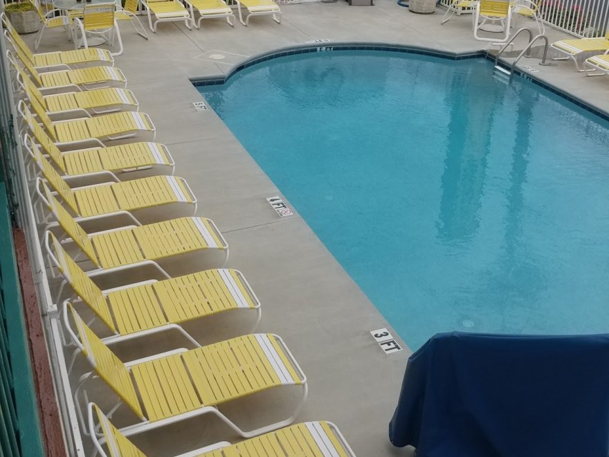 Shangri La Motel