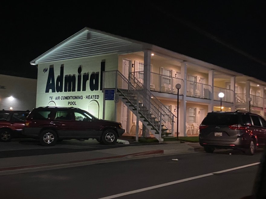 Admiral Hotel