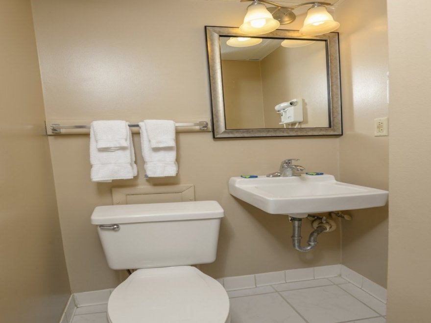 Marigot Beach Suites