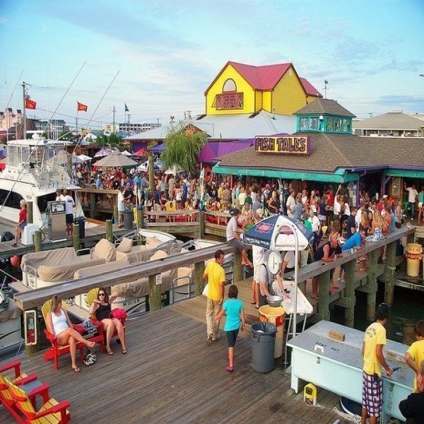 Easter Egg Hunt at Fish Tales