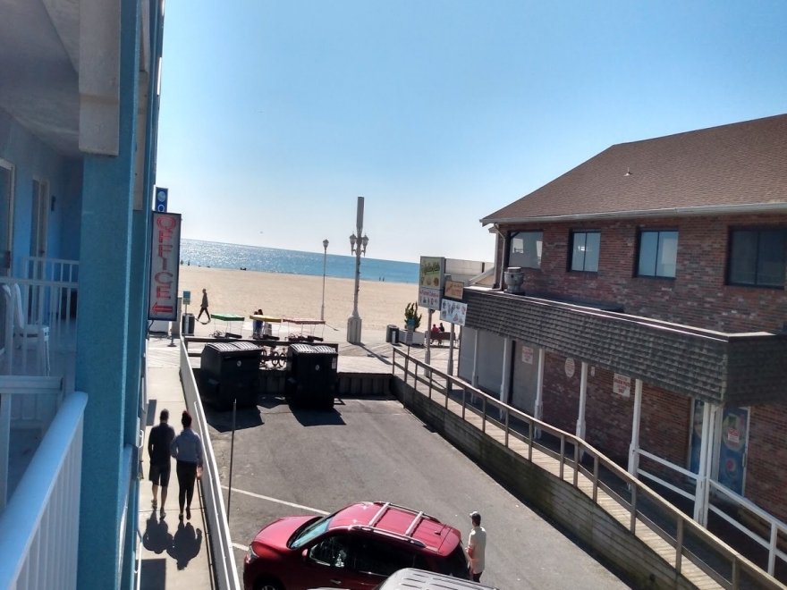 Ocean 1 Hotel & Suites