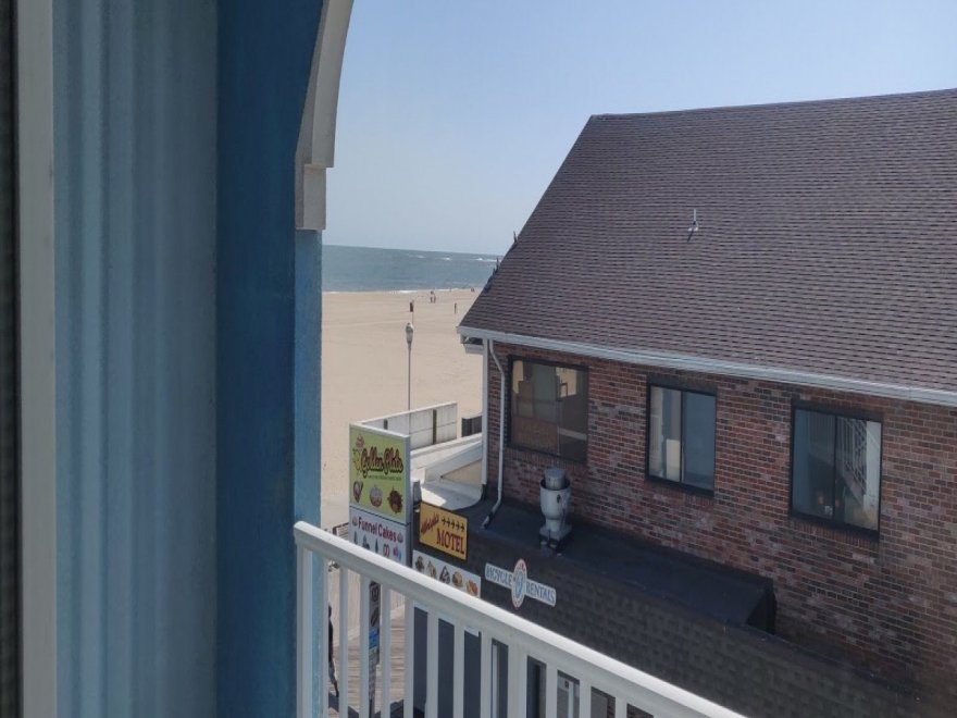 Ocean 1 Hotel & Suites