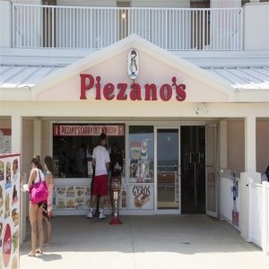 Piezanos Pizza