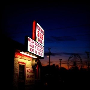 Tommy's Sub Shop