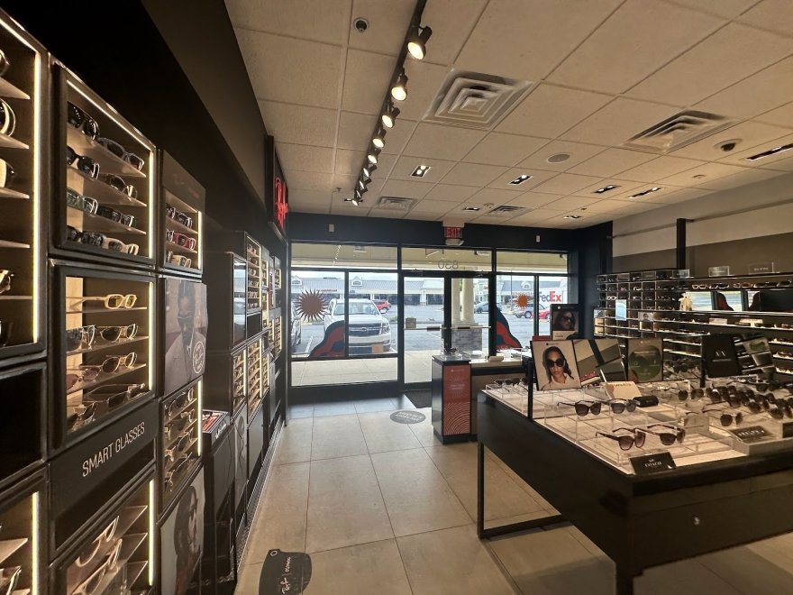 Sunglass Hut
