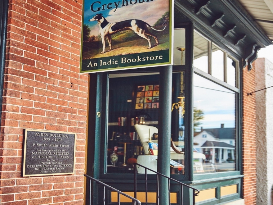 The Greyhound - An Indie Bookstore