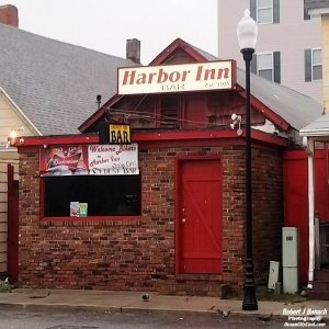 Harbor Inn