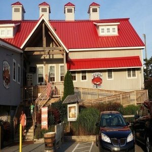 Hooper's Crab House & Sneaky Pete's