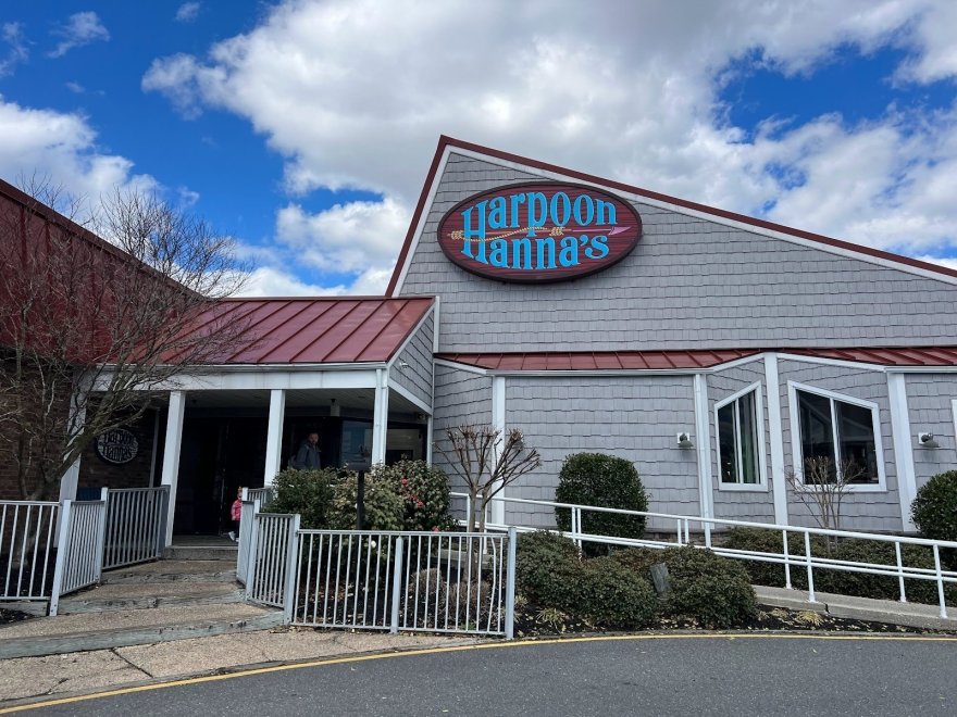 Harpoon Hanna's