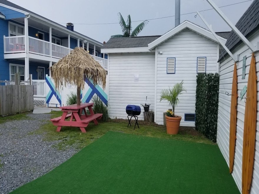 Blue Wave Inn