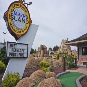 Embers Island Mini Golf