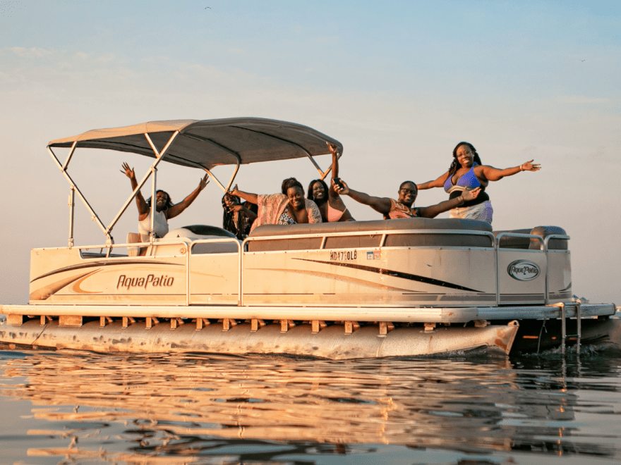 Under The Bridge Watersports - Jet Skis & Pontoon Boat Rentals