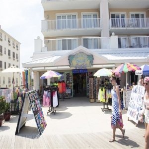Beachwear Outlet