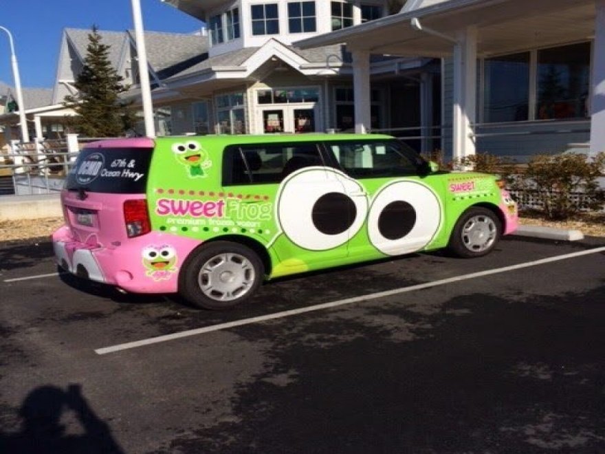 sweetFrog Premium Frozen Yogurt