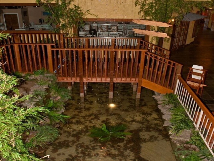 The Cultured Pearl Restaurant & Sushi Bar