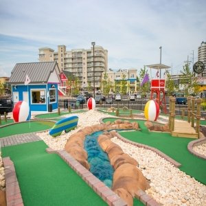 Nick's Mini Golf - Nick's Beach Ball Golf