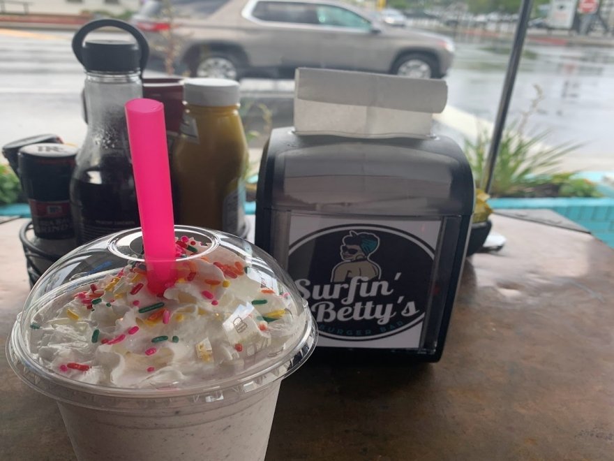 Surfin Betty’s Burger Bar