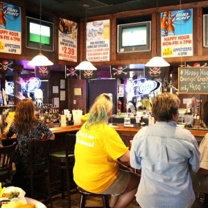 Don's Seafood & Chicken House