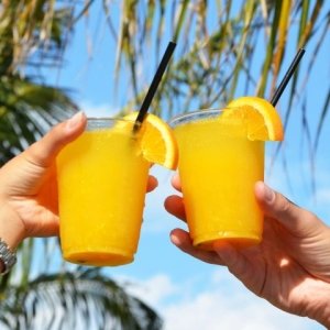 Tsunami Beach Bar & Grill