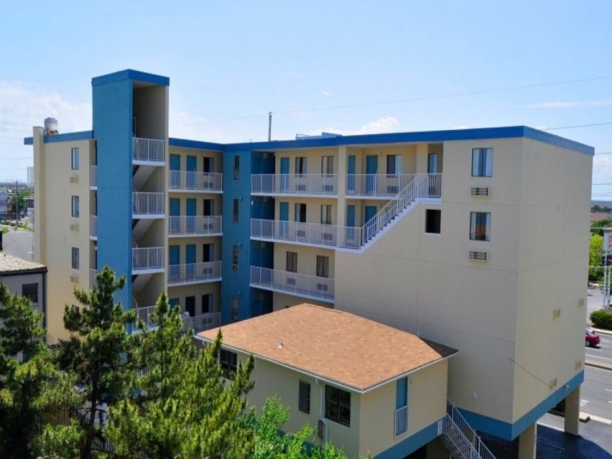 Coastal Palms Beach Hotel