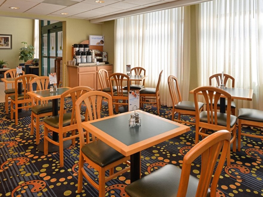 Holiday Inn Express & Suites Ocean City