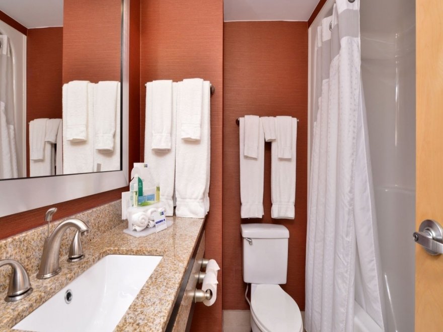 Holiday Inn Express & Suites Ocean City