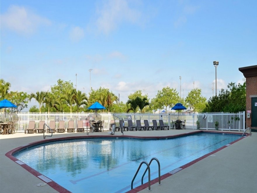 Holiday Inn Express & Suites Ocean City