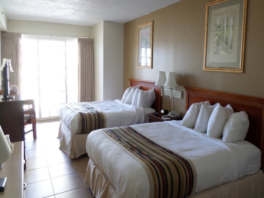 Paradise Plaza Inn